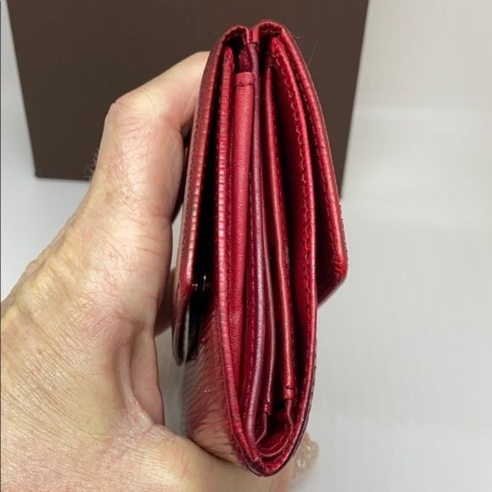 Louis Vuitton Epi Compact Wallet - Picture 11 of 13